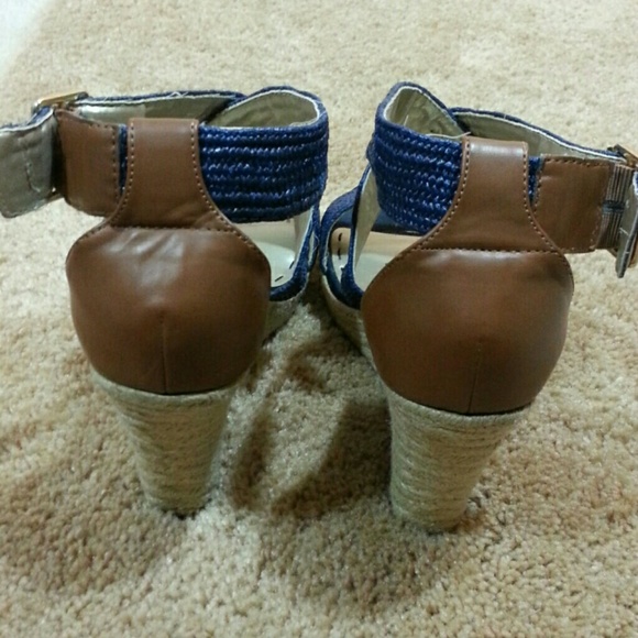 MIX NO.6 Cross Straps Wedges NWOT - Picture 6 of 7