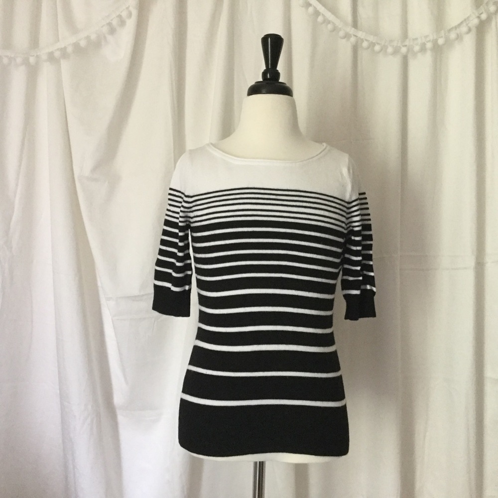 📣 Striped Knit Sweater 📣