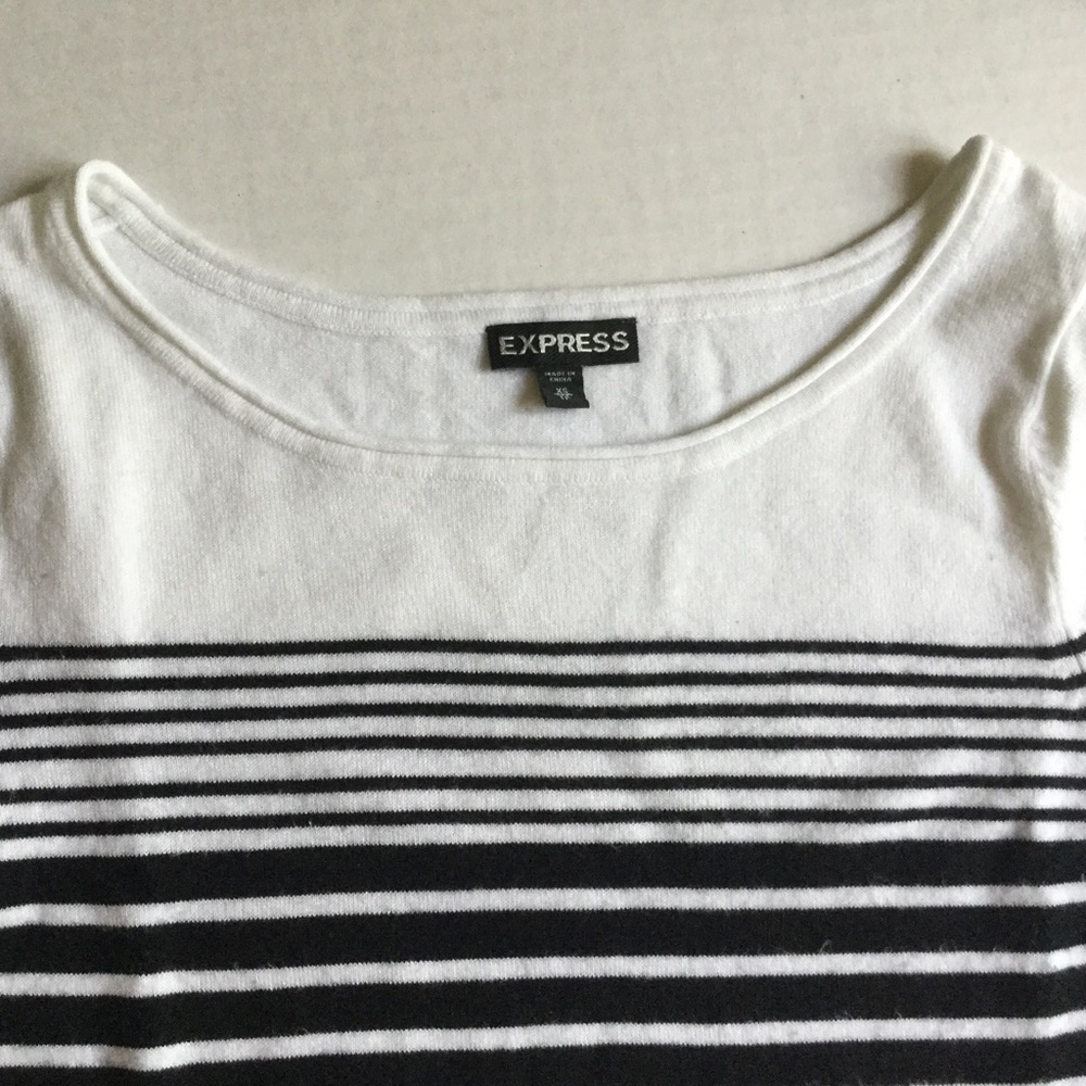 📣 Striped Knit Sweater 📣 - Picture 4 of 6