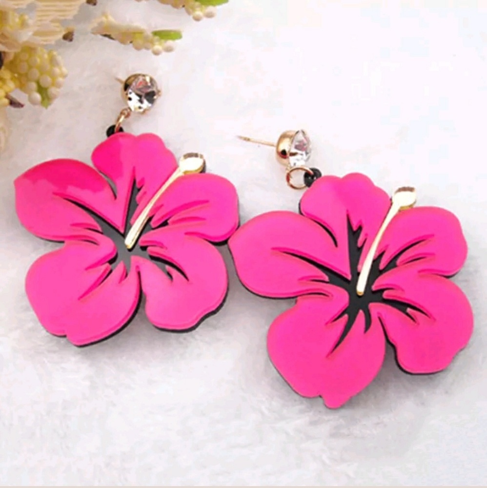 ⚡SALE!🌺"Hibiscus Love" Dangle Earrings!🌺