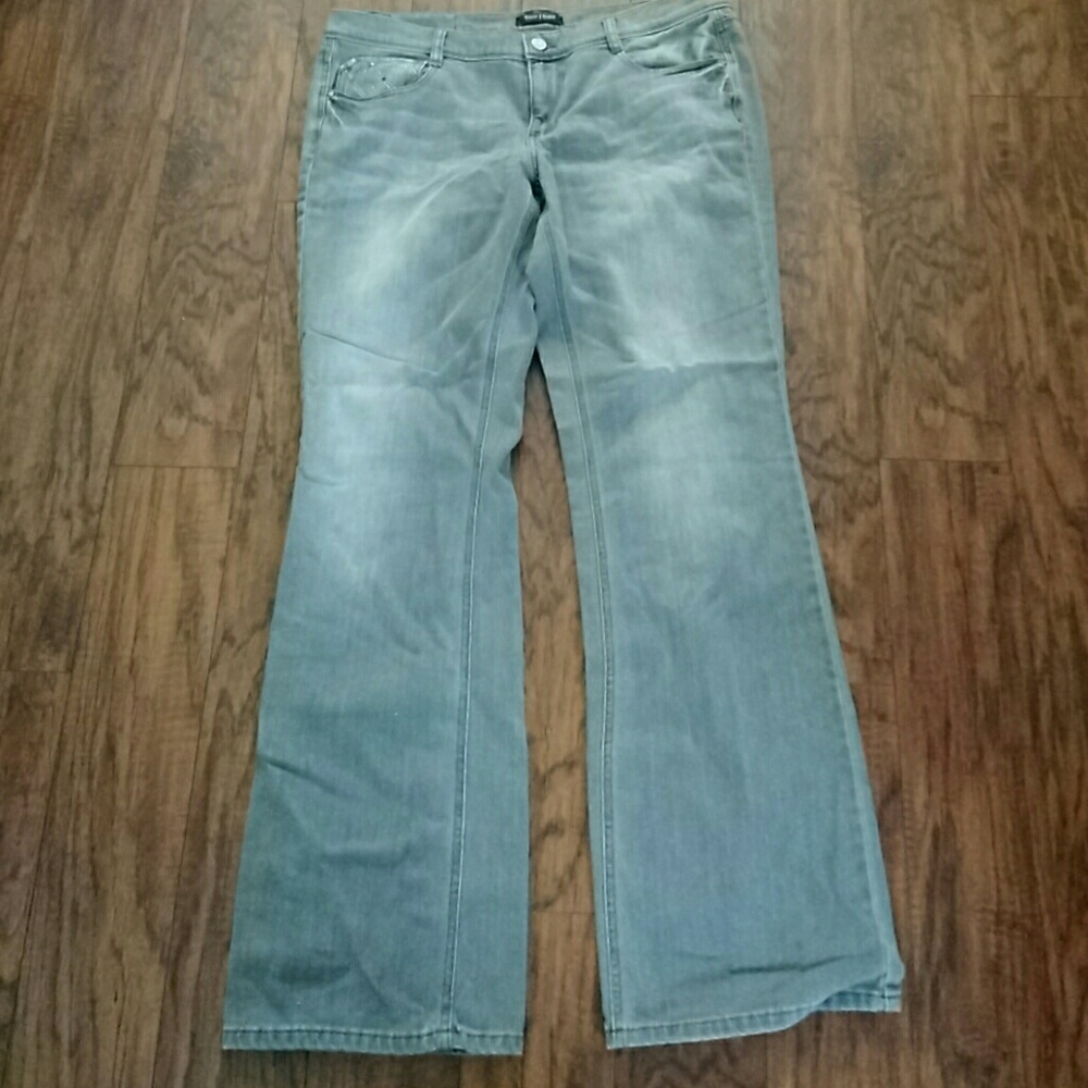 White House black market gray nior jeans