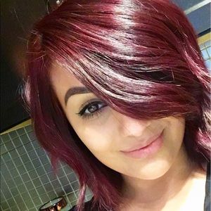 Meet your Posher, Christina