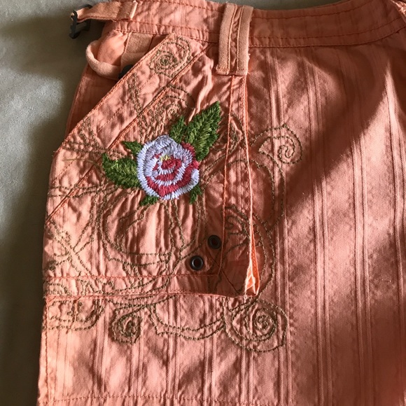 NWT Da Nang Short - Picture 4 of 4