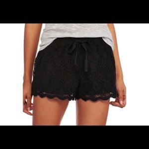 🏠 NOBO Floral Lace Crochet Soft Shorts