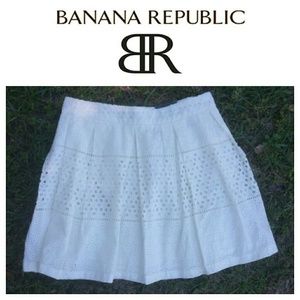 NWT Banana Republic Cream Eyelet Line Mini Skirt 8
