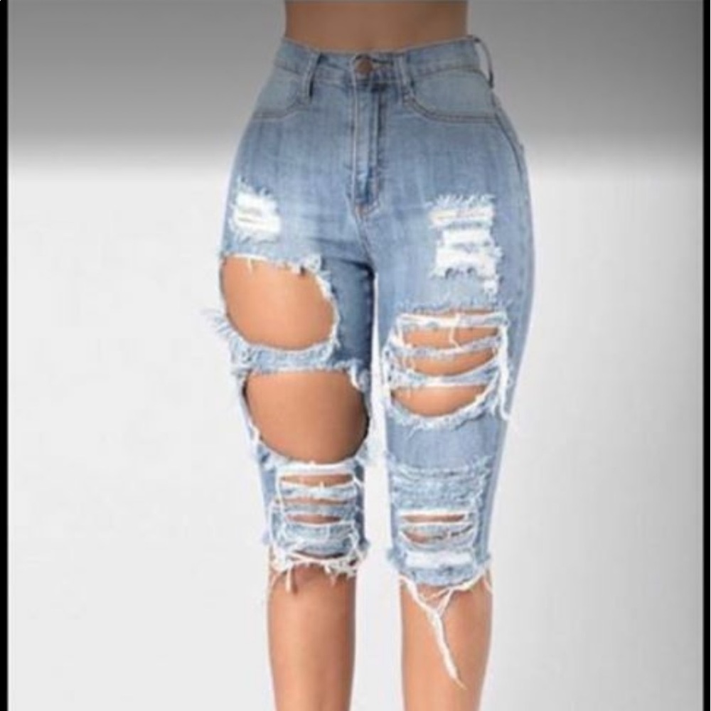 High waist denim destroyed shorts