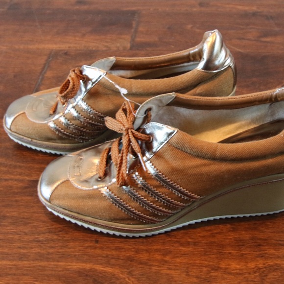 Marc Jacobs Shoes - NEW MARC JACOBS WEDGE SNEAKERS sz 40