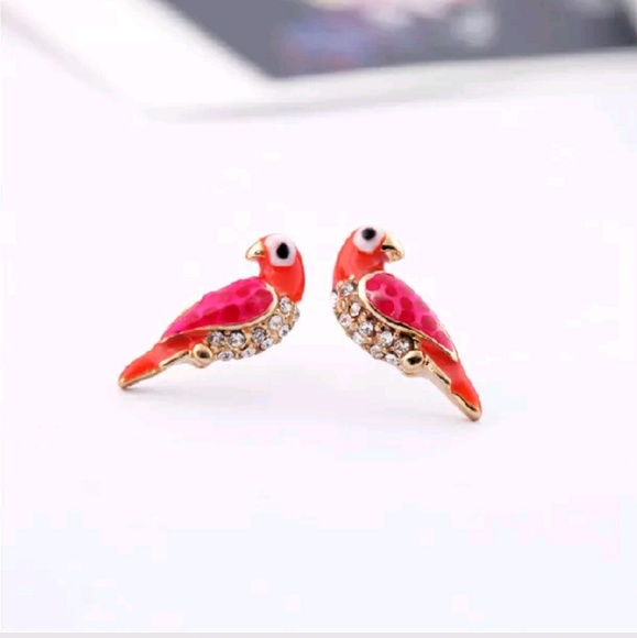 💋Betsey Johnson Parrot Perfection Earrings💋 - Picture 4 of 7