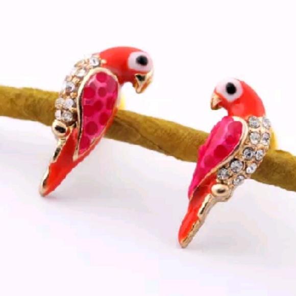 💋Betsey Johnson Parrot Perfection Earrings💋 - Picture 6 of 7