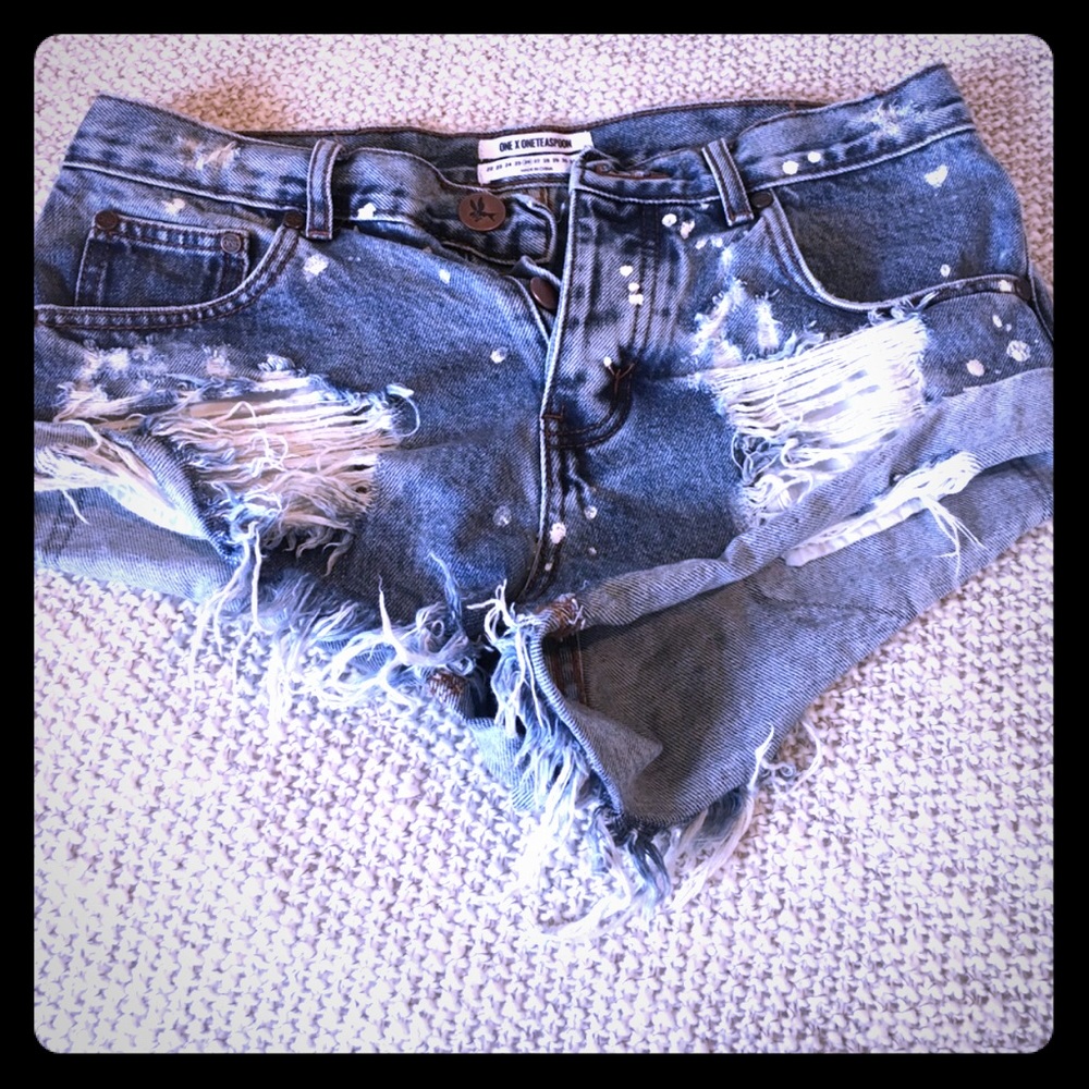One Teaspoon bandits destroyed jean shorts