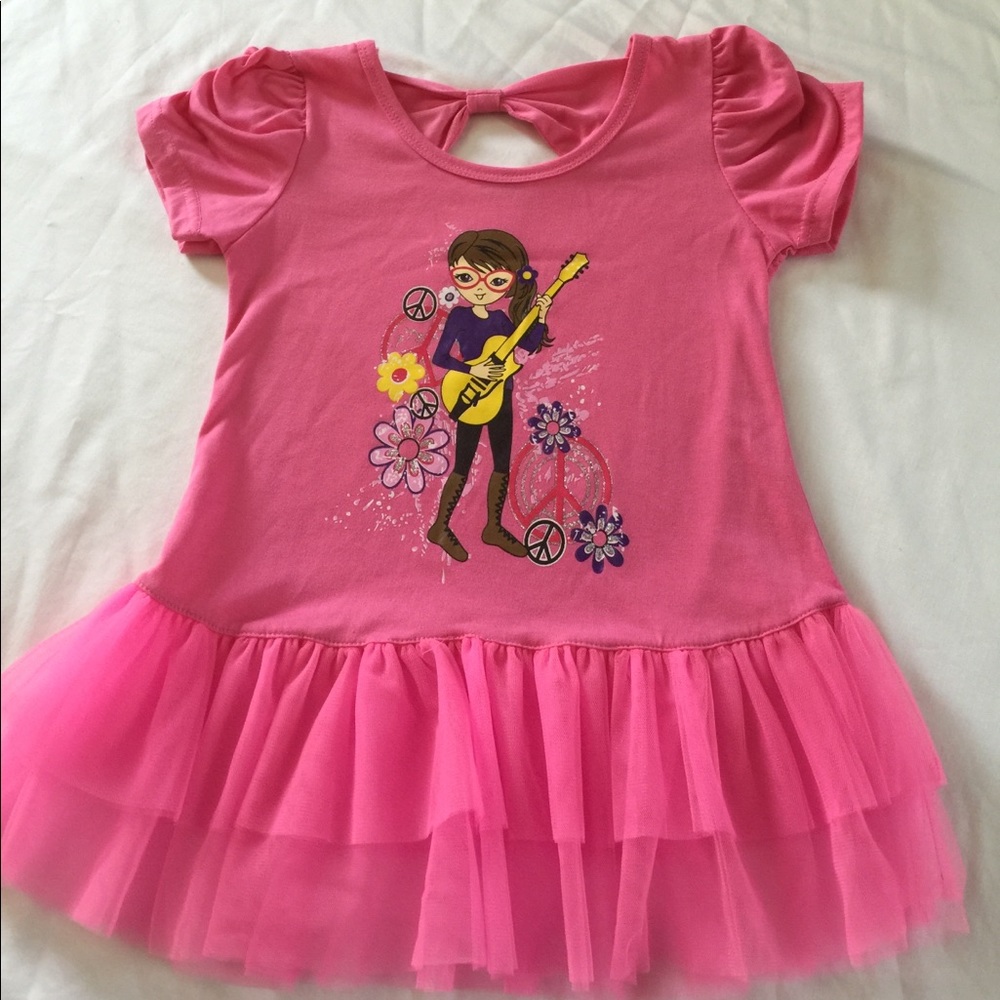 Pink Peace Rocker Top, size 8