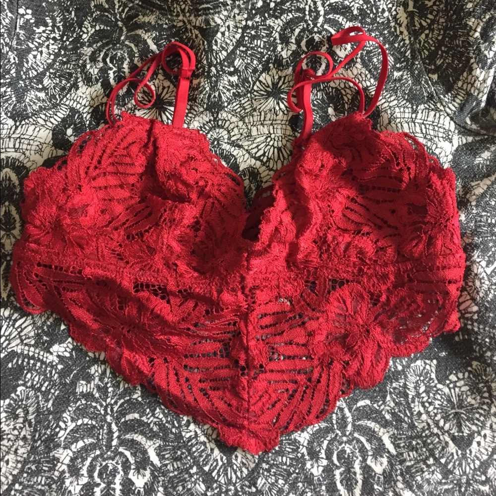 Like new! Aerie American Eagle Red Bralette