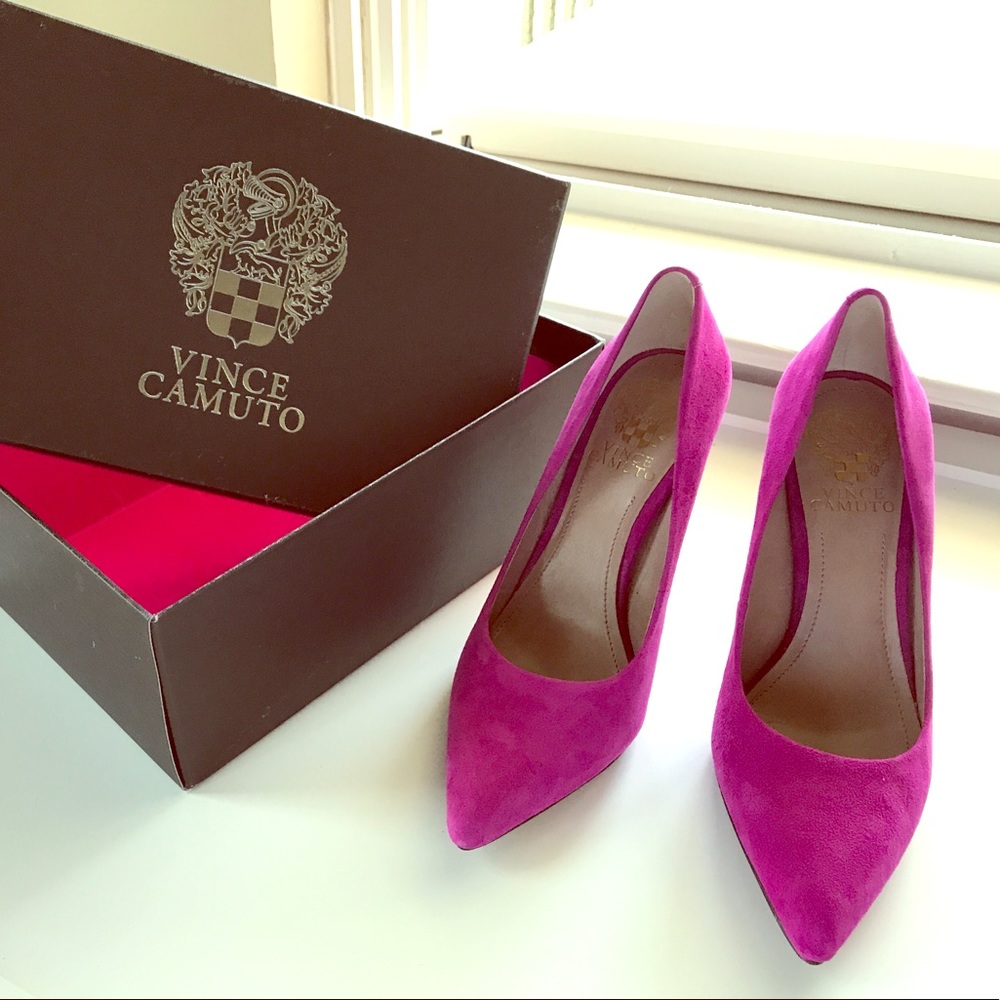 VC Kain deep magenta suede heel