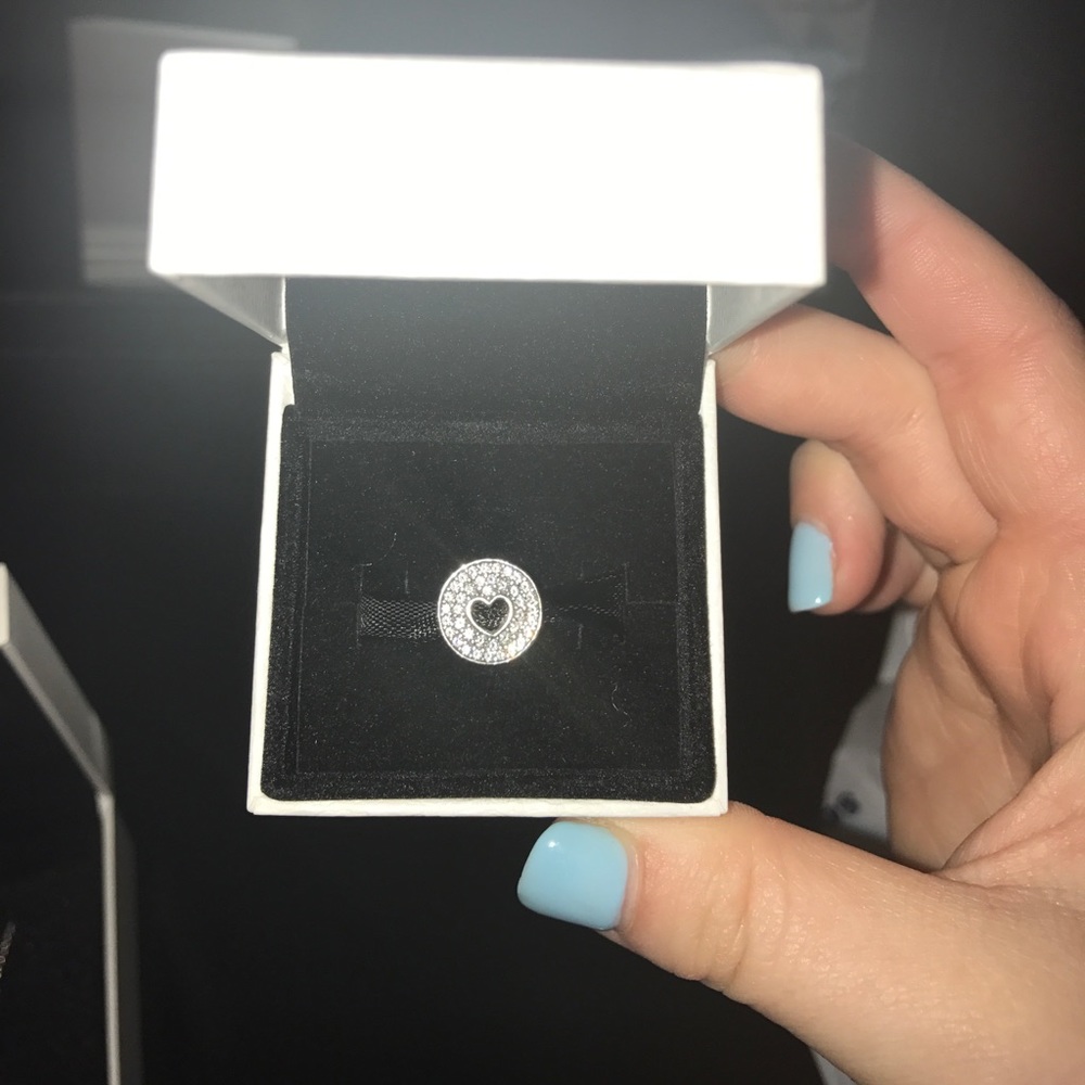 Pandora "happy anniversary" charm