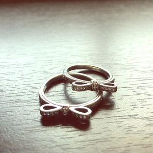 Pandora Sparkling bow rings 💎