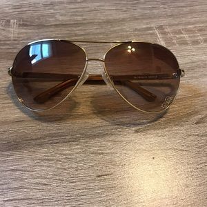 Guess aviator sunglasses.