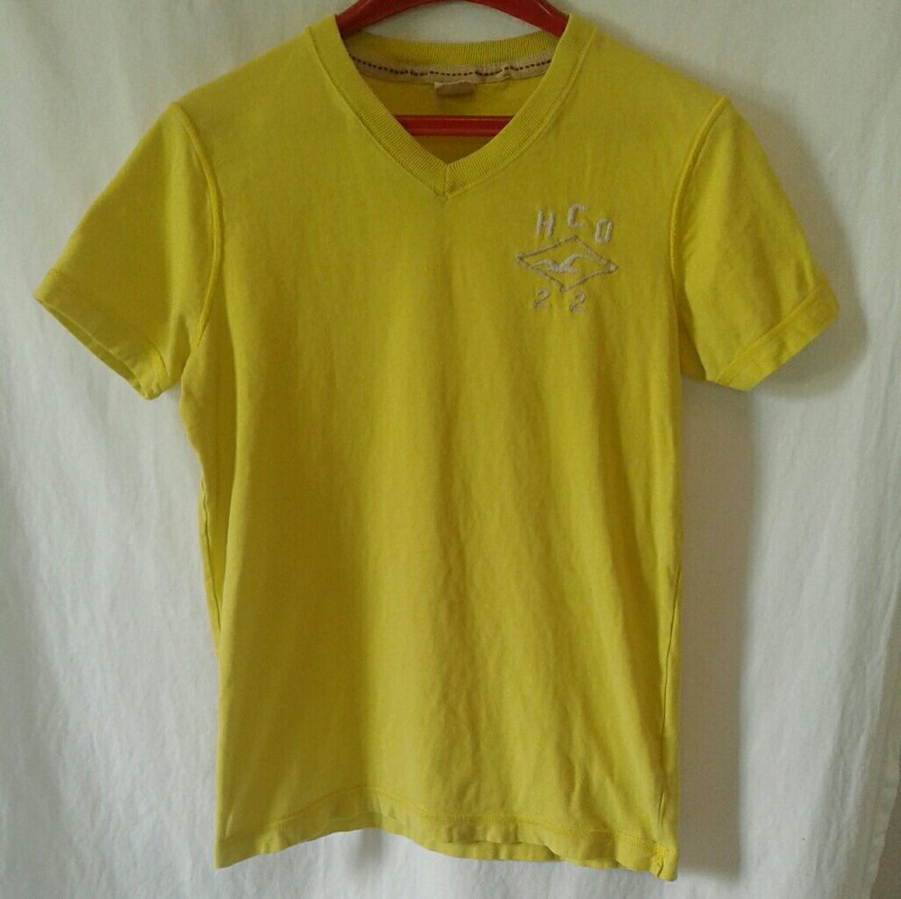 Hollister Vneck Tshirt size small