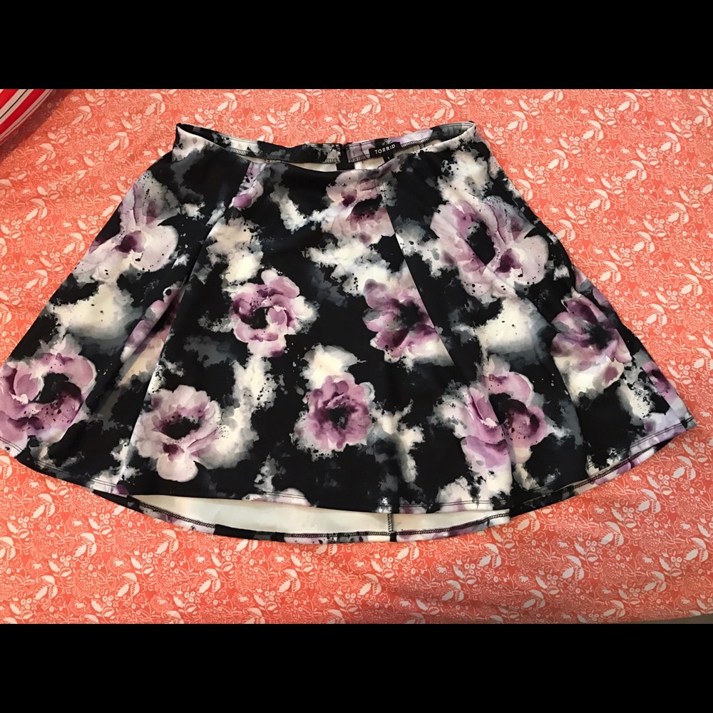 Bell skirt