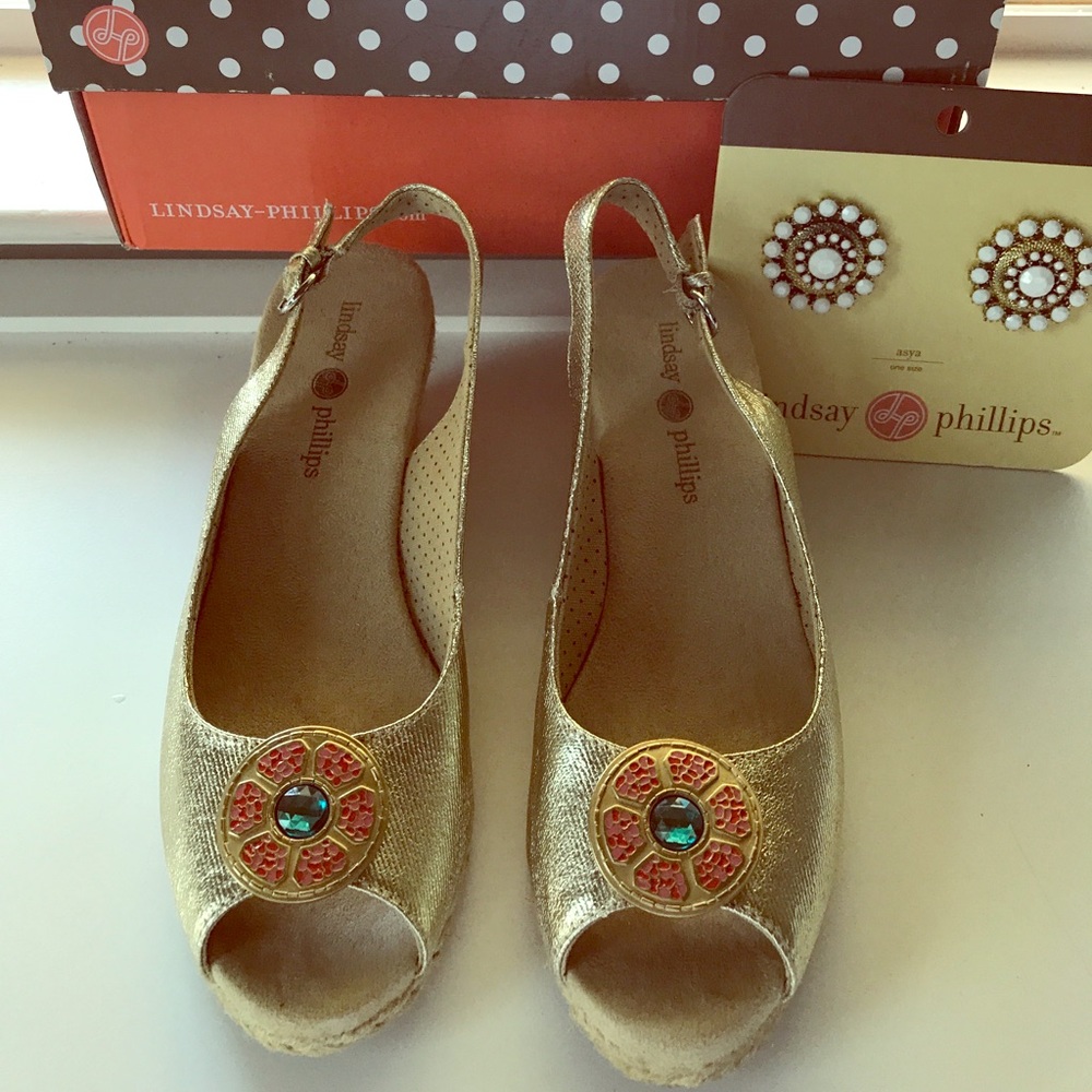 Lindsay Phillips wedge