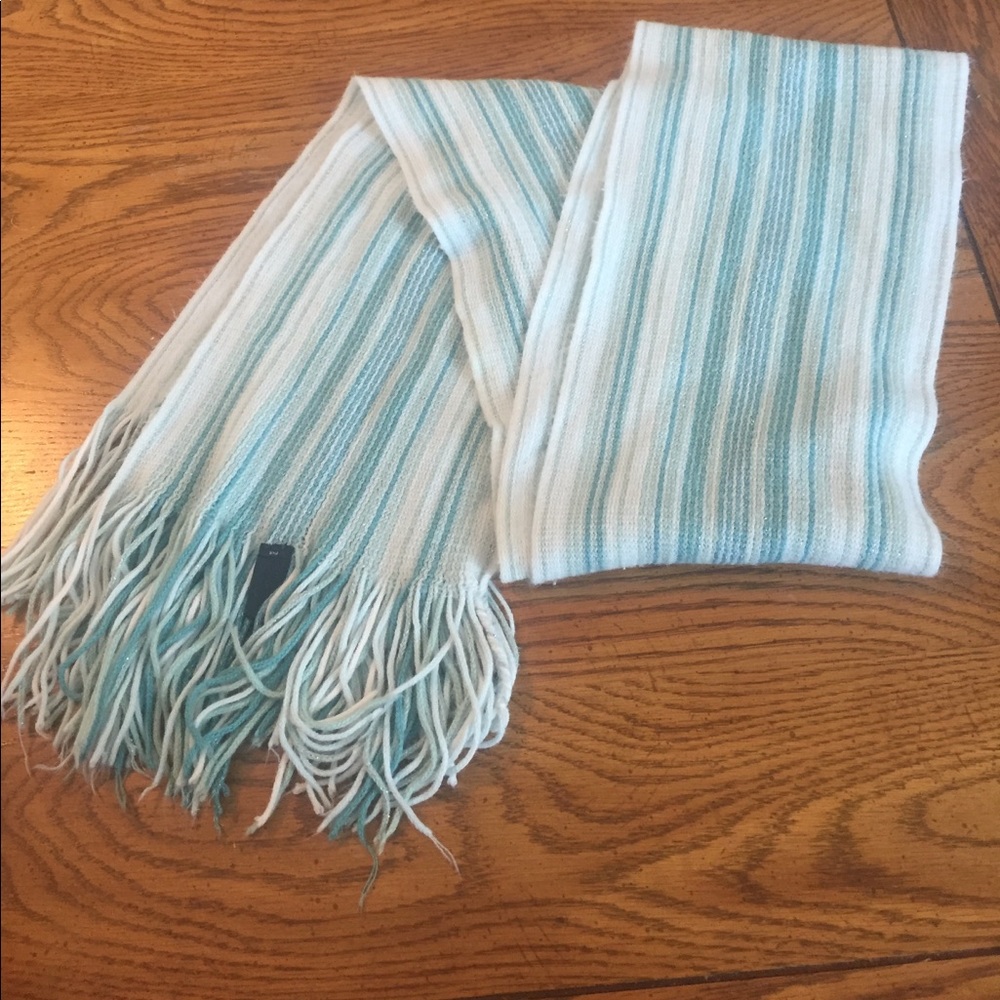 Lot of colorful scarves ❤️❤️