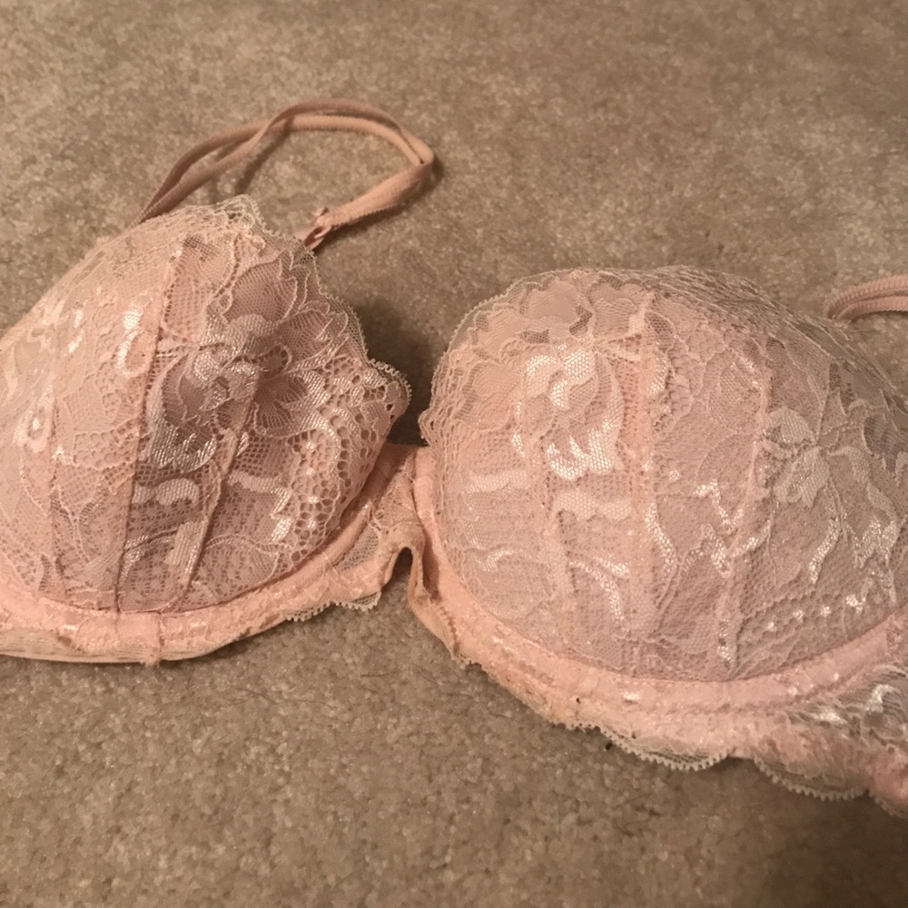 Light Pink VS Pink lacy bra