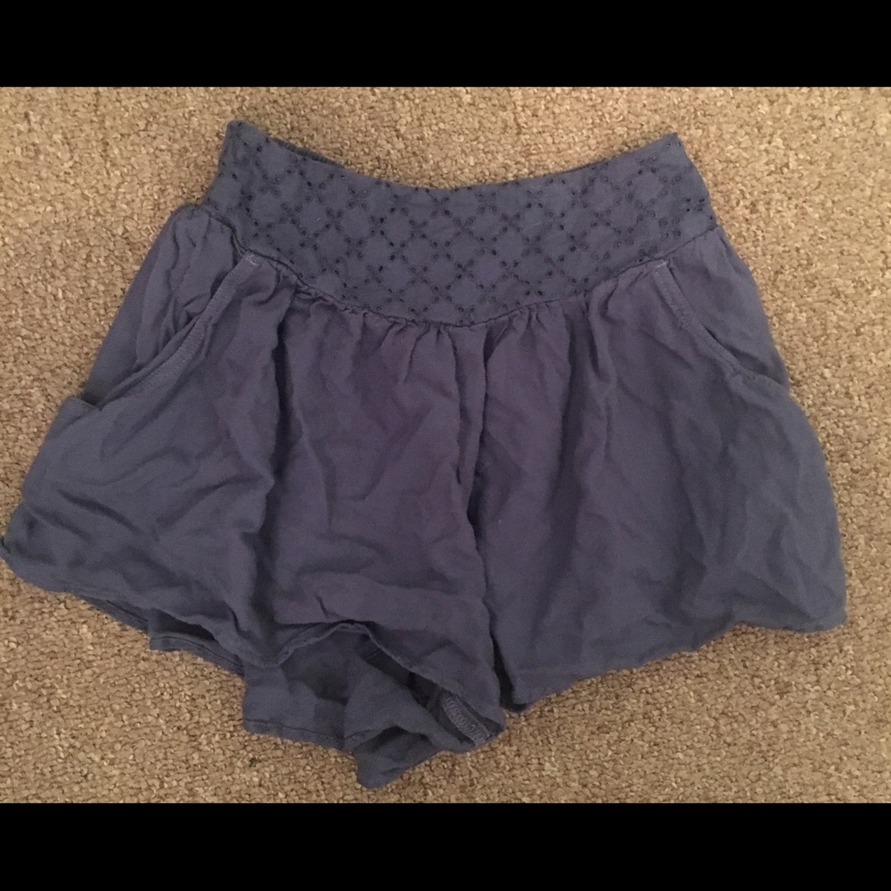 Blue/grey loose fit shorts