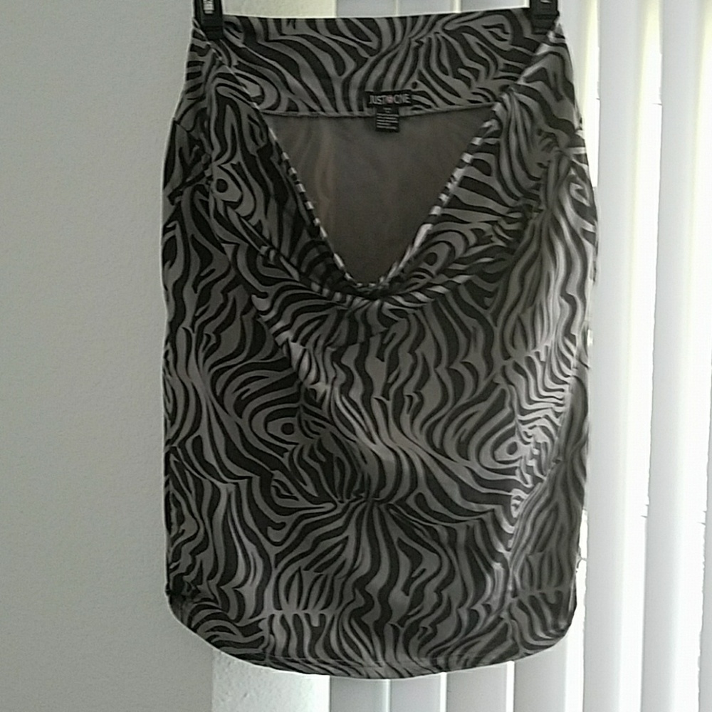 Ladies Skirt