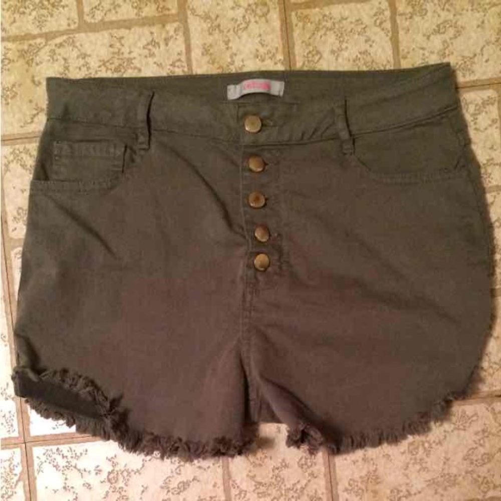 Army / olive green high waisted shorts