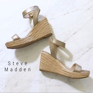 LAST CALL Steve Madden wedge Seaside sandal