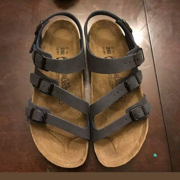 SOLD**Birkenstocks birkis - Picture 1 of 4