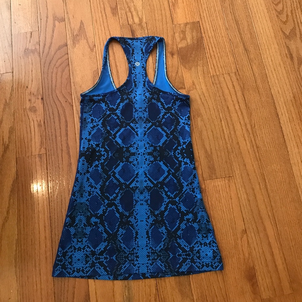 **SOLD** Lululemon CRB reptile blue- 4