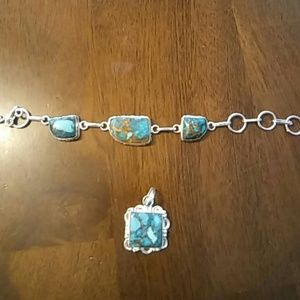 Beautiful Turquoise Bracelet And Pendant Set