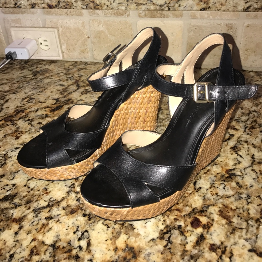 Banana republic basket weave wedges sexy