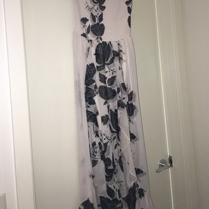 Bebe flowy high low strapless maxi