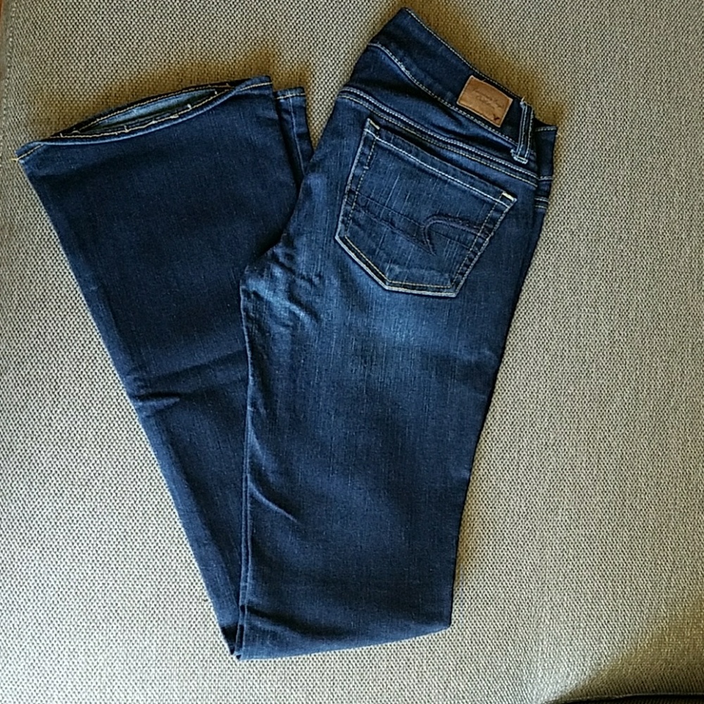 American Eagle blue jeans