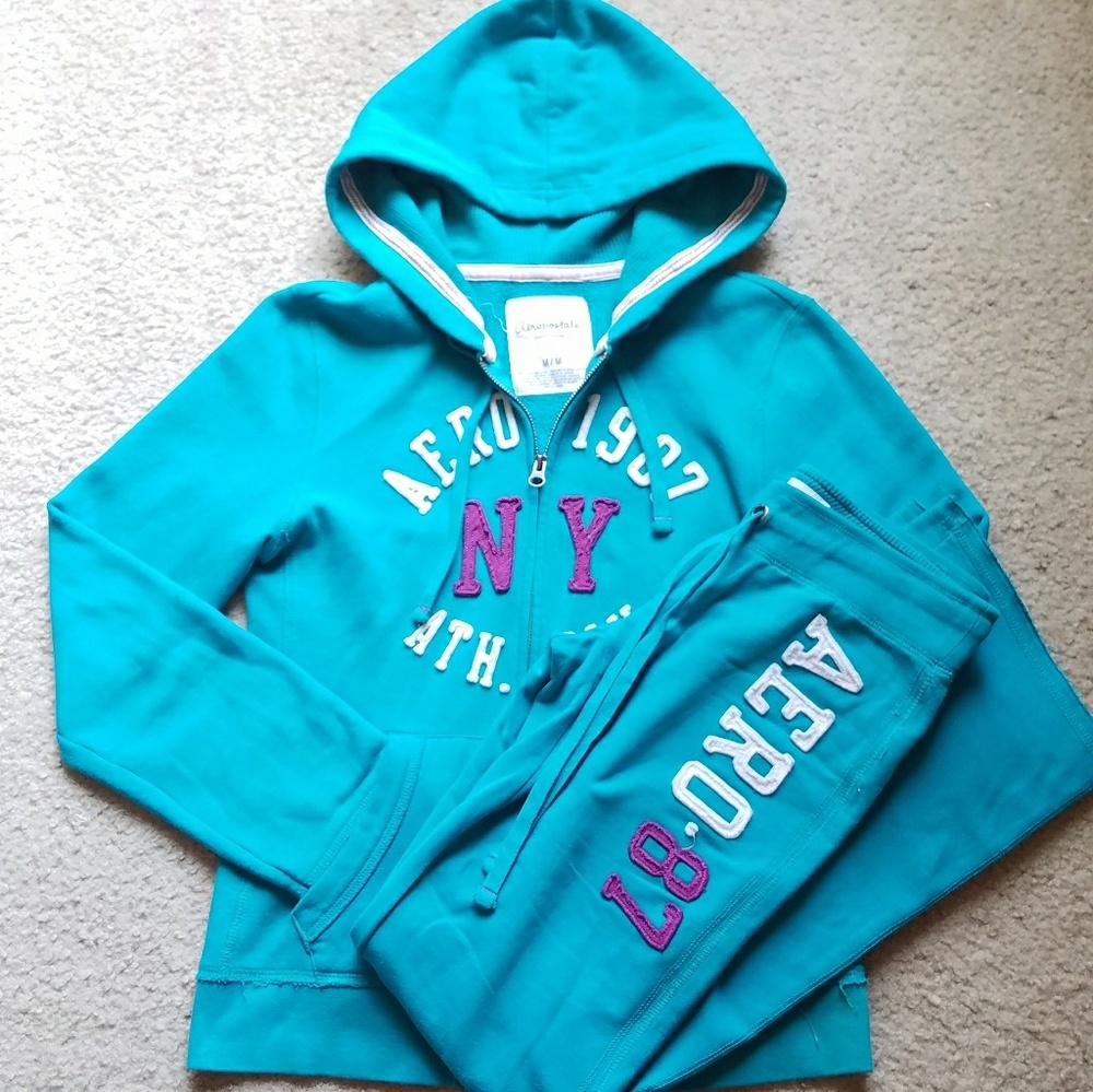 Aeropostale jacket and pants in mint color