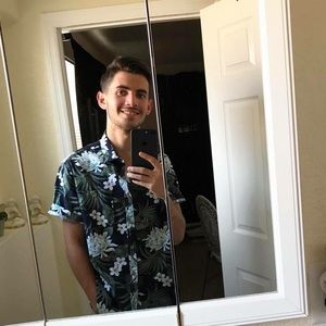 Meet your Posher, Adrian