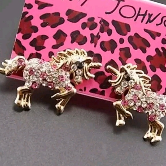 🦄SALE!Betsey Johnson Uniquely Unicorn Earrings! - Picture 2 of 2