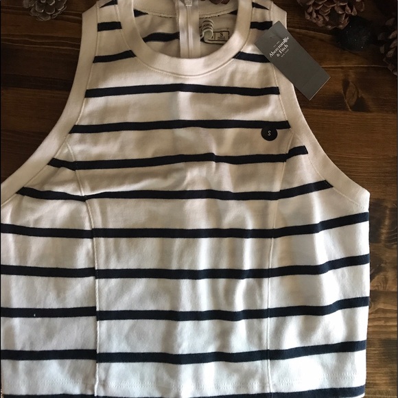 NWT Abercrombie & Fitch Stripe Crop Top M - Picture 4 of 5