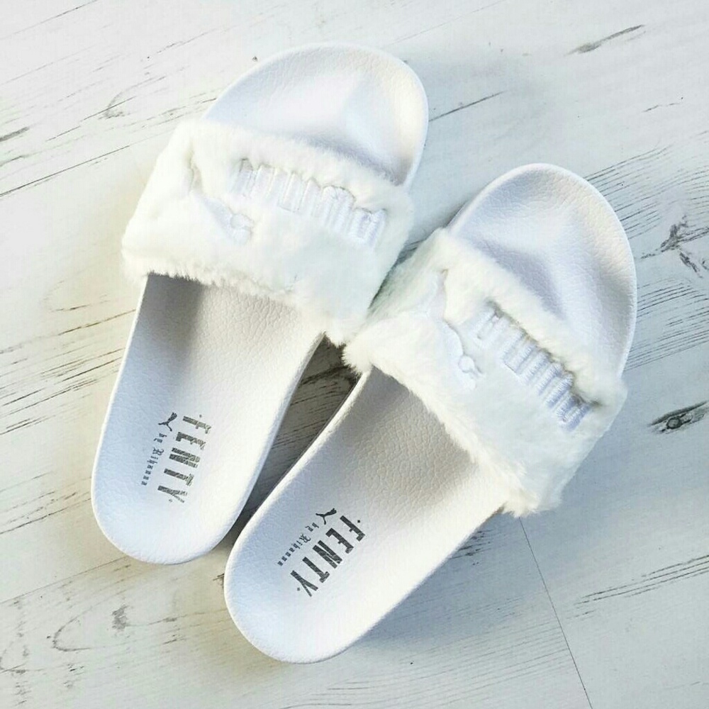 🎉🎉LAST ONE!! 🎉🎉Puma Fenty Slides by Rhianna!