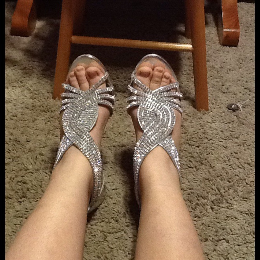 Shoes - Picture 6 of 6