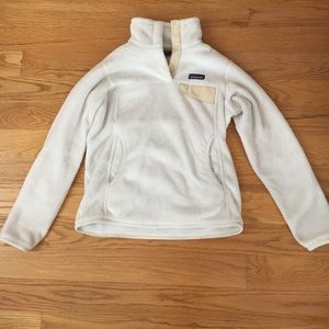 Cream colored Patagonia fleece pull over