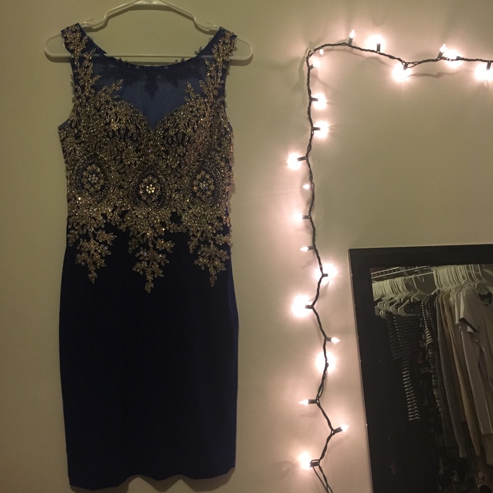 Detailed Short Blue Dress