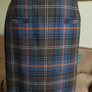 Dark brown fully lined skirt