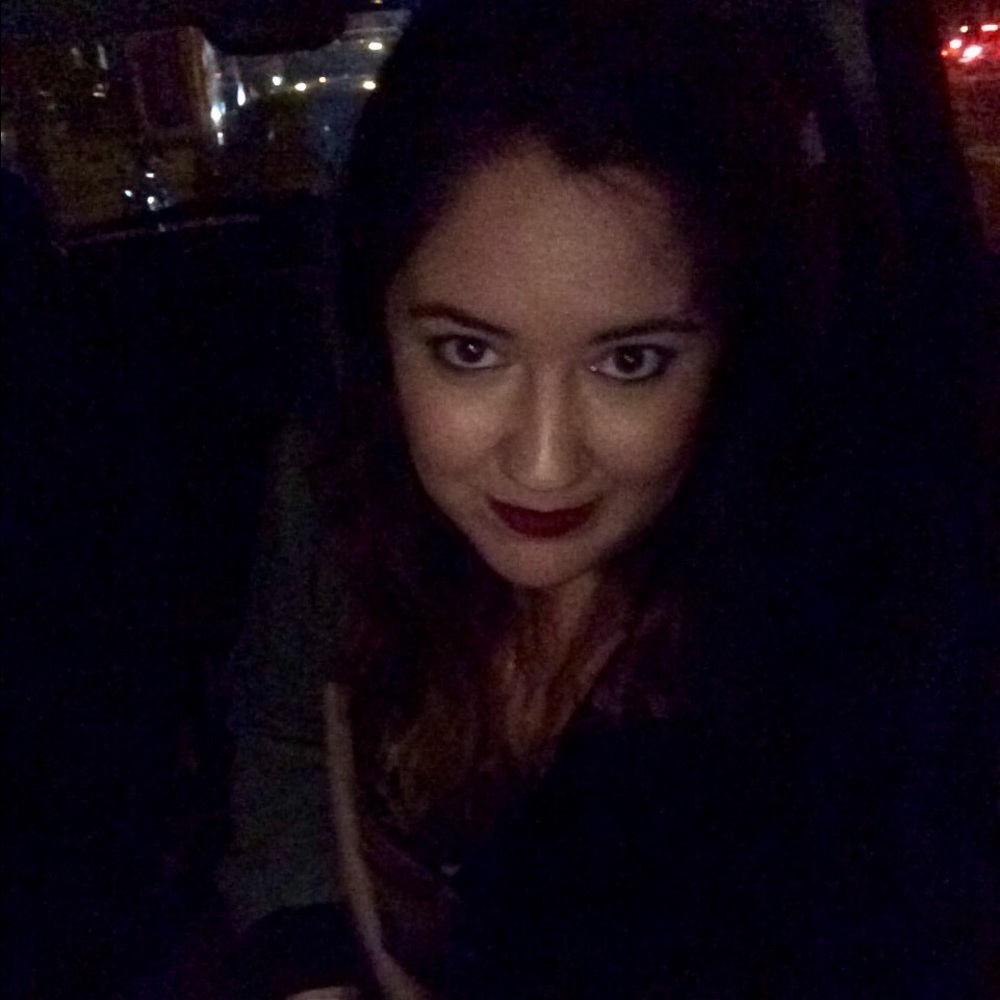 Meet your Posher, Paola