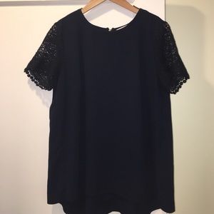 Navy hi-lo pleated back top