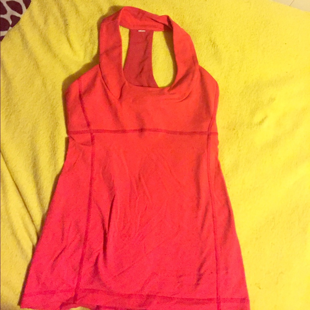 Lululemon tank size 2/4
