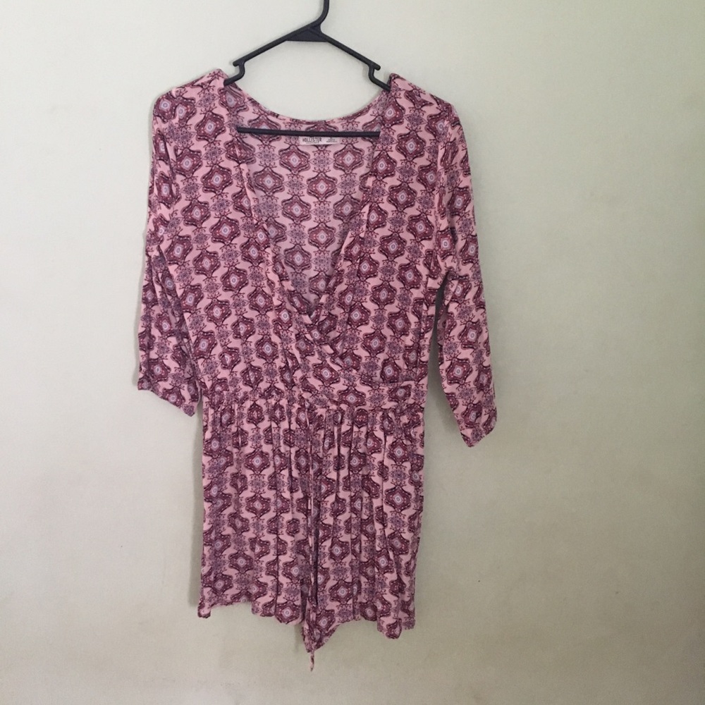 Hollister romper