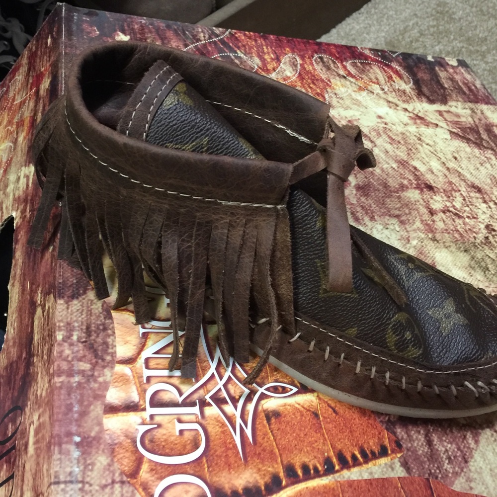 Holy cow couture Louis Vuitton fringe moccasins