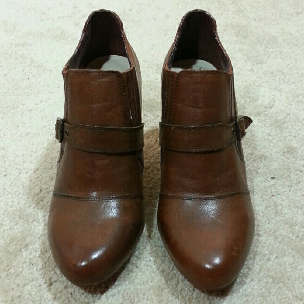 Audrey Brooke Ankle Bootie. NWOT - Picture 3 of 7